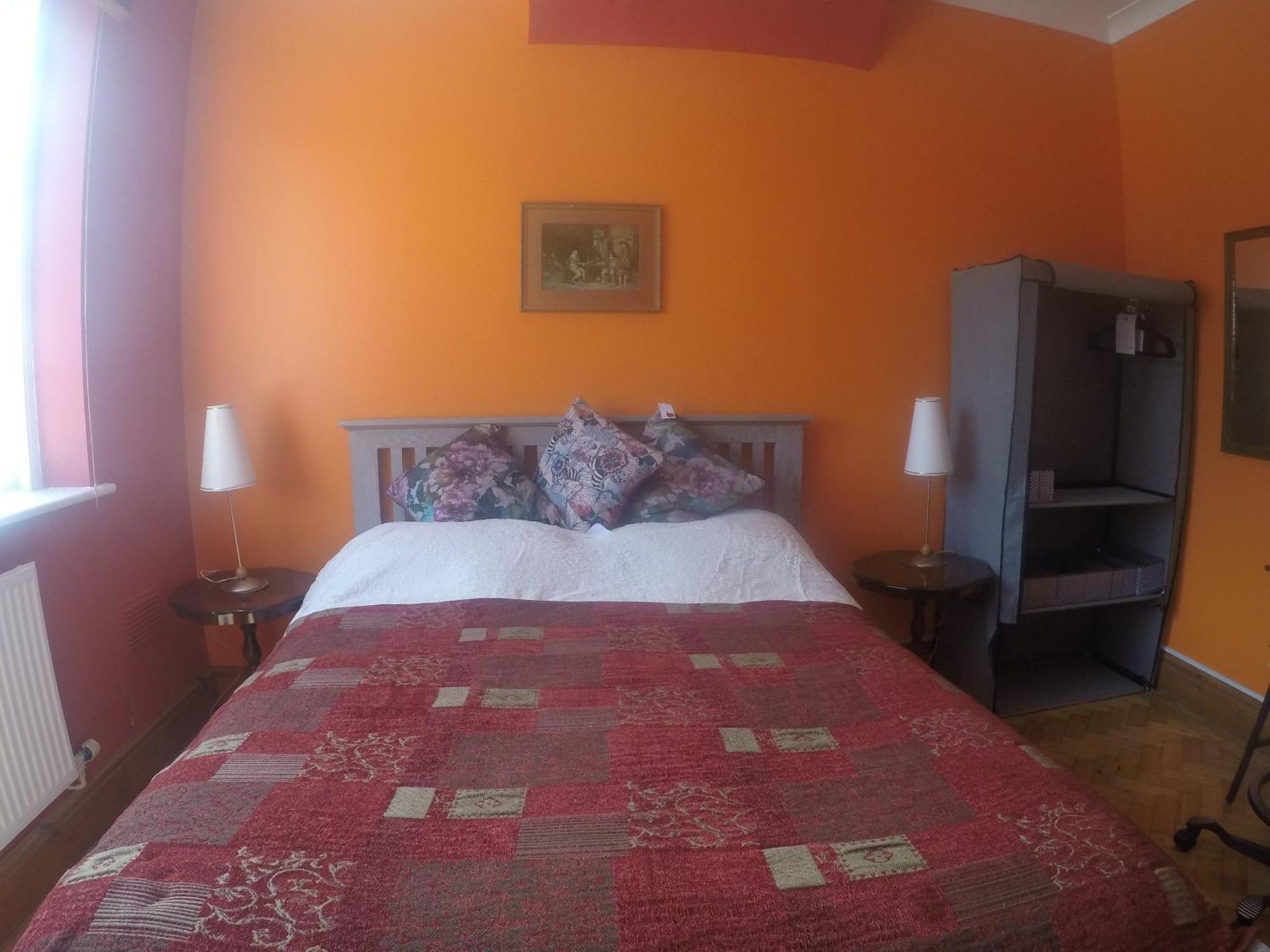 Carlton Mansions - The Red Homestay Bristol